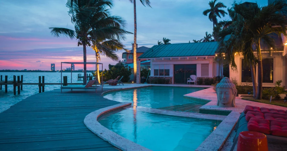 Miami Beach Vibes: Where Luxury Living Meets Oceanfront Fun